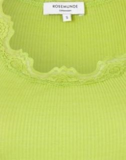 Rosemunde Silk t-shirt regular LS w/lace - Guava green