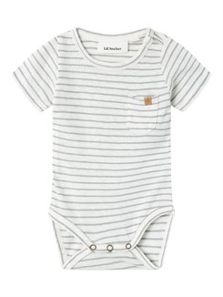 Lil' Atelier Hektor SS slim body - Limestone stripes