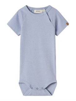 Lil' Atelier Fleura SS schlanker Body – Vapour Blue